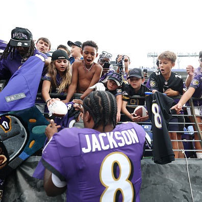 Will the 1-5 start hurt extension talks between Lamar and the Ravens?