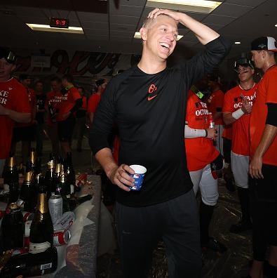 If the bottom falls out of the O's season, does Mike Elias lose his job? episode artwork
