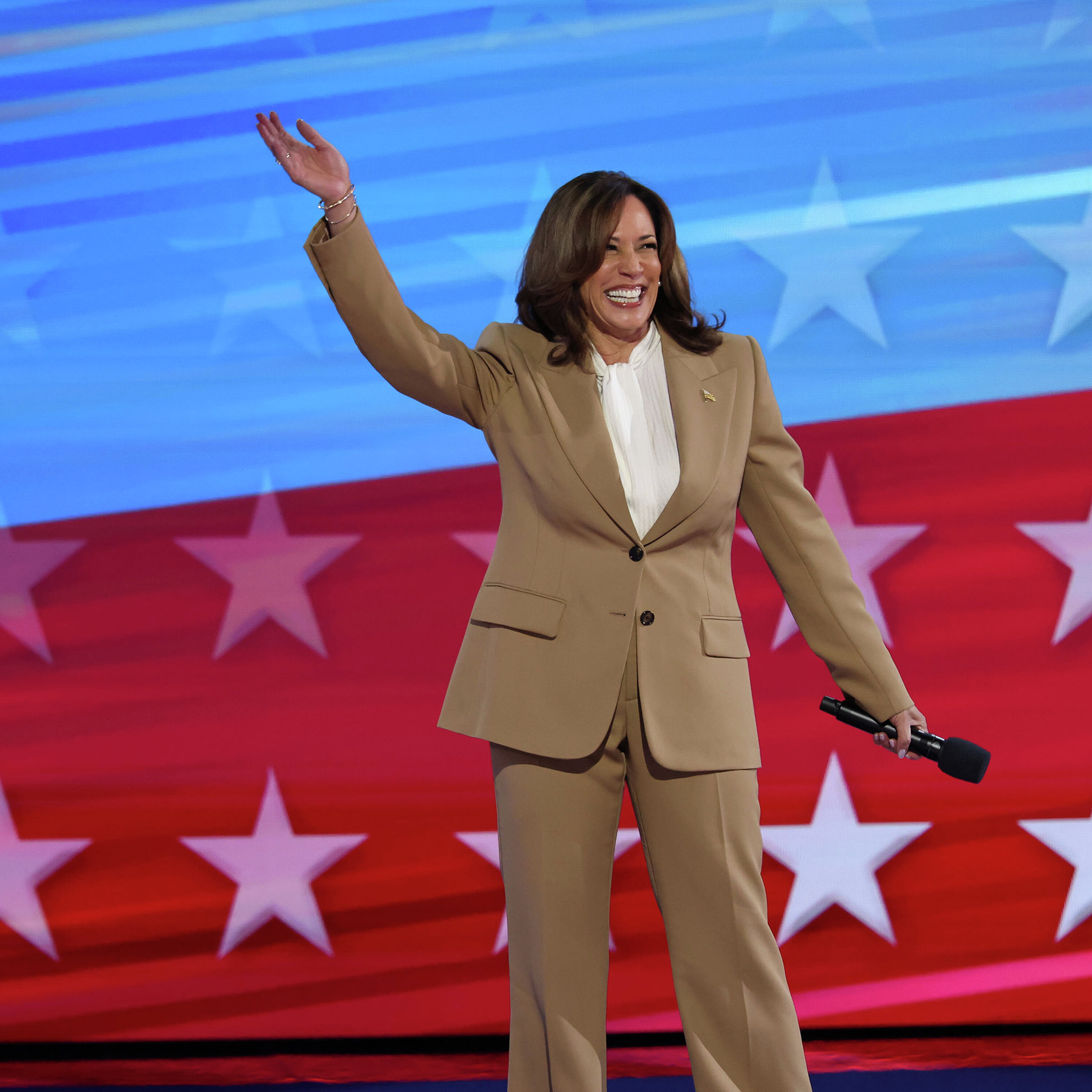 Vice President Kamala Harris to accept democratic party nomination at DNC in Chicago