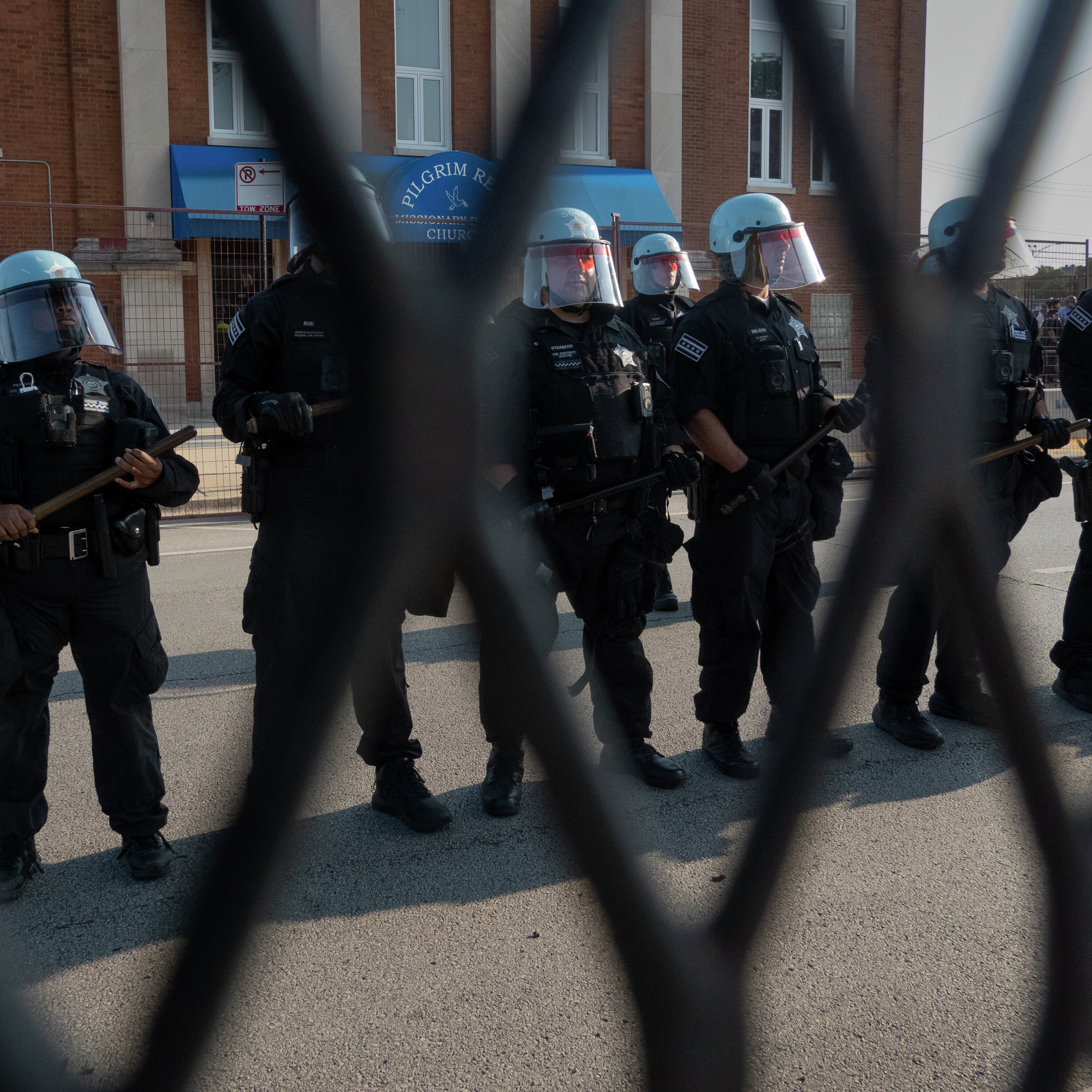 Chicago police, organizers at odds over treatment of detained DNC protestors