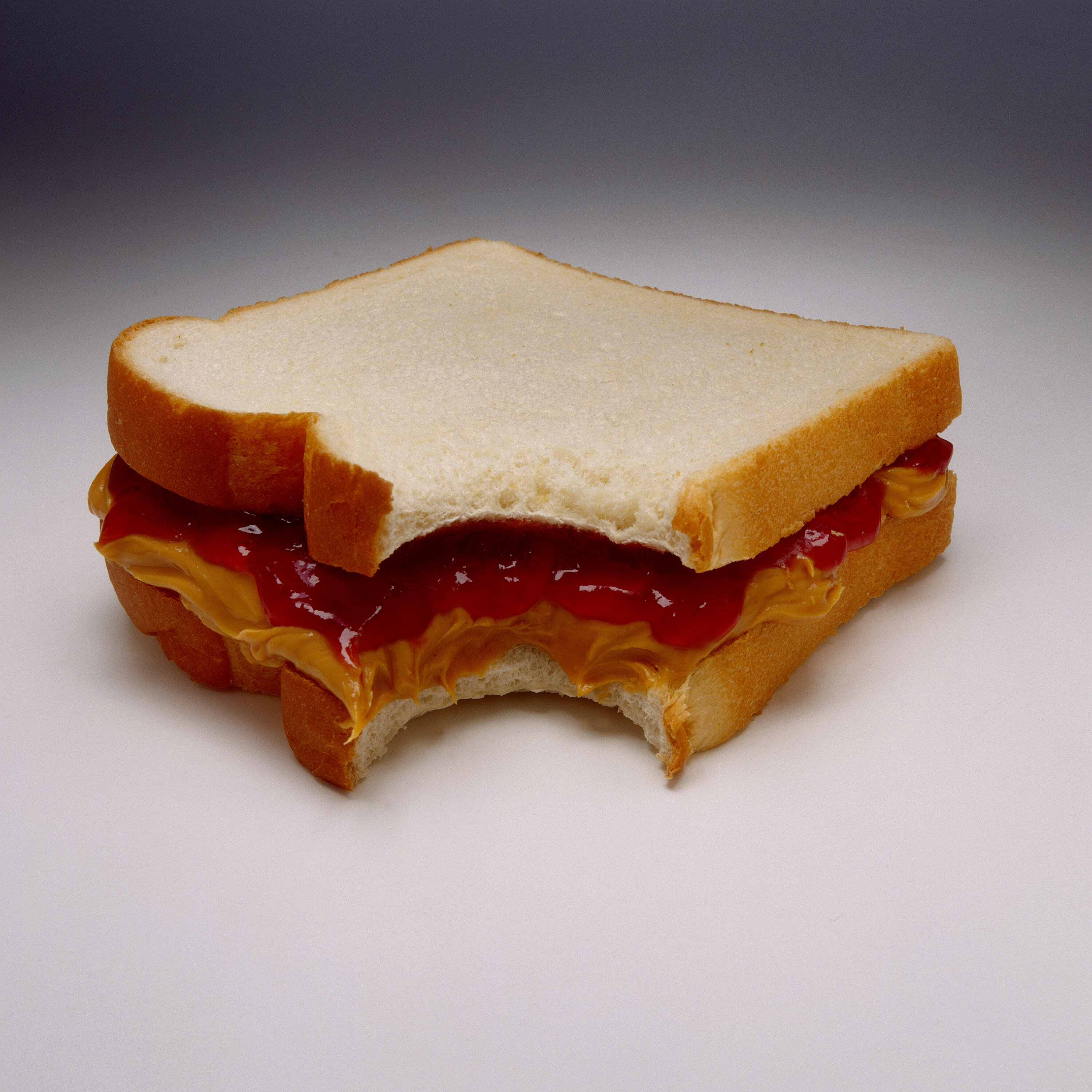 DeKalb man stabbed a man with butter knife over PBJ sandwich clean-up