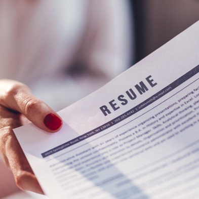 Noon Business Hour: Skimpflation - Job Interviews & Stock Picks