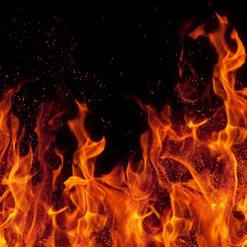 Fast-spreading fire devours six Chicago Heights houses