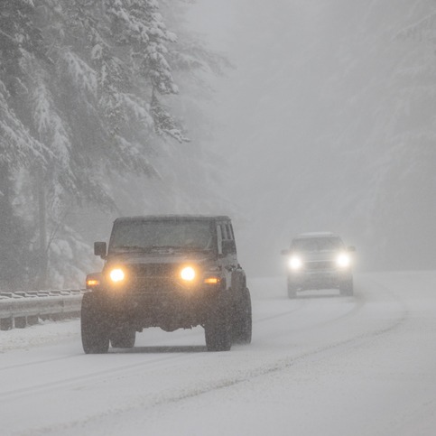 Snowfall begins tomorrow afternoon in Chicago area