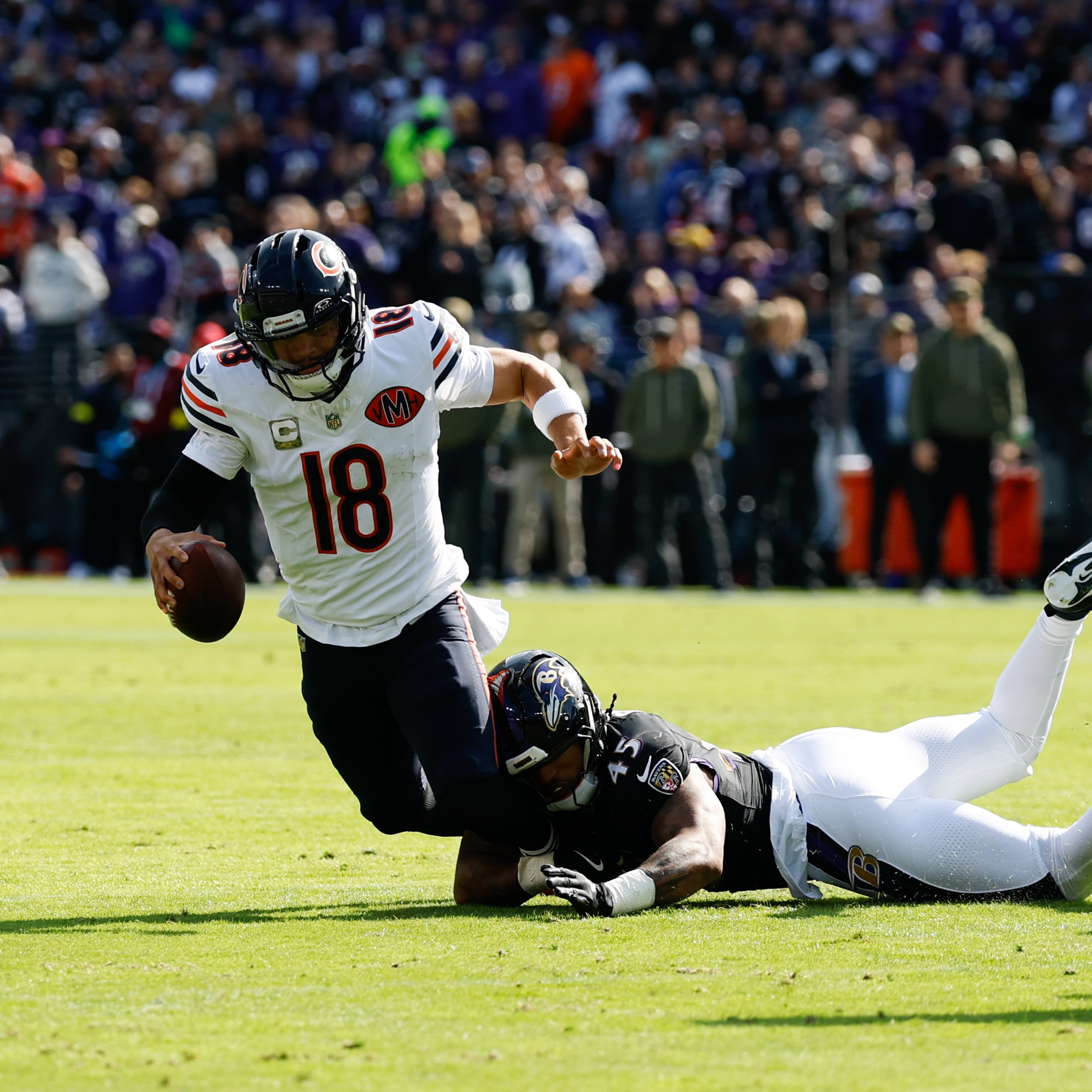 Gridiron Report;  Bears' Comeback Crumbles. Too Many Flags, Not Enough Finish Gridiron Report;  Bears' Comeback Crumbles. Too Many Flags, Not Enough Finish
