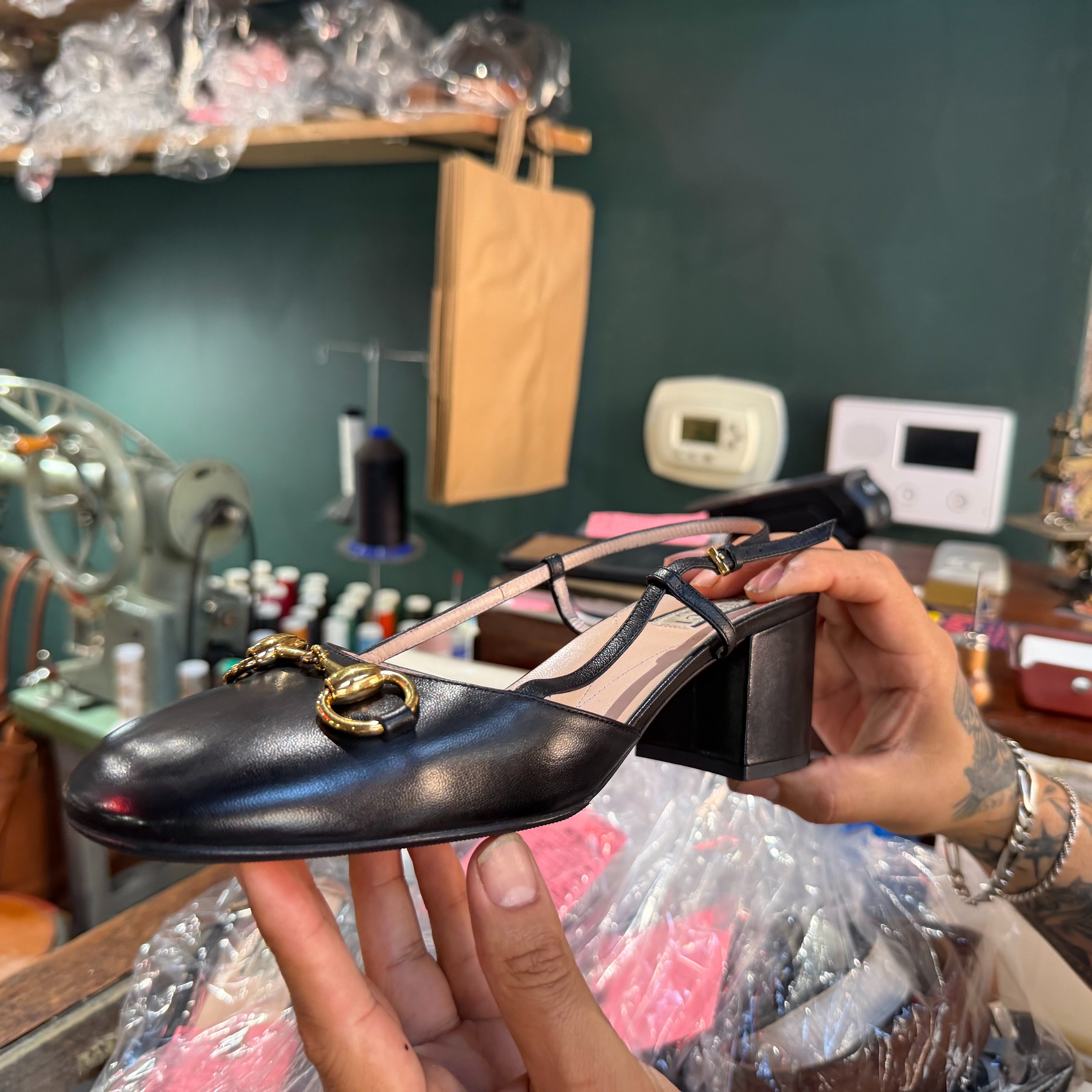 Made in Chicago: West Loop shoe cobbler hopes to inspire next generation of craftsmen, women episode artwork