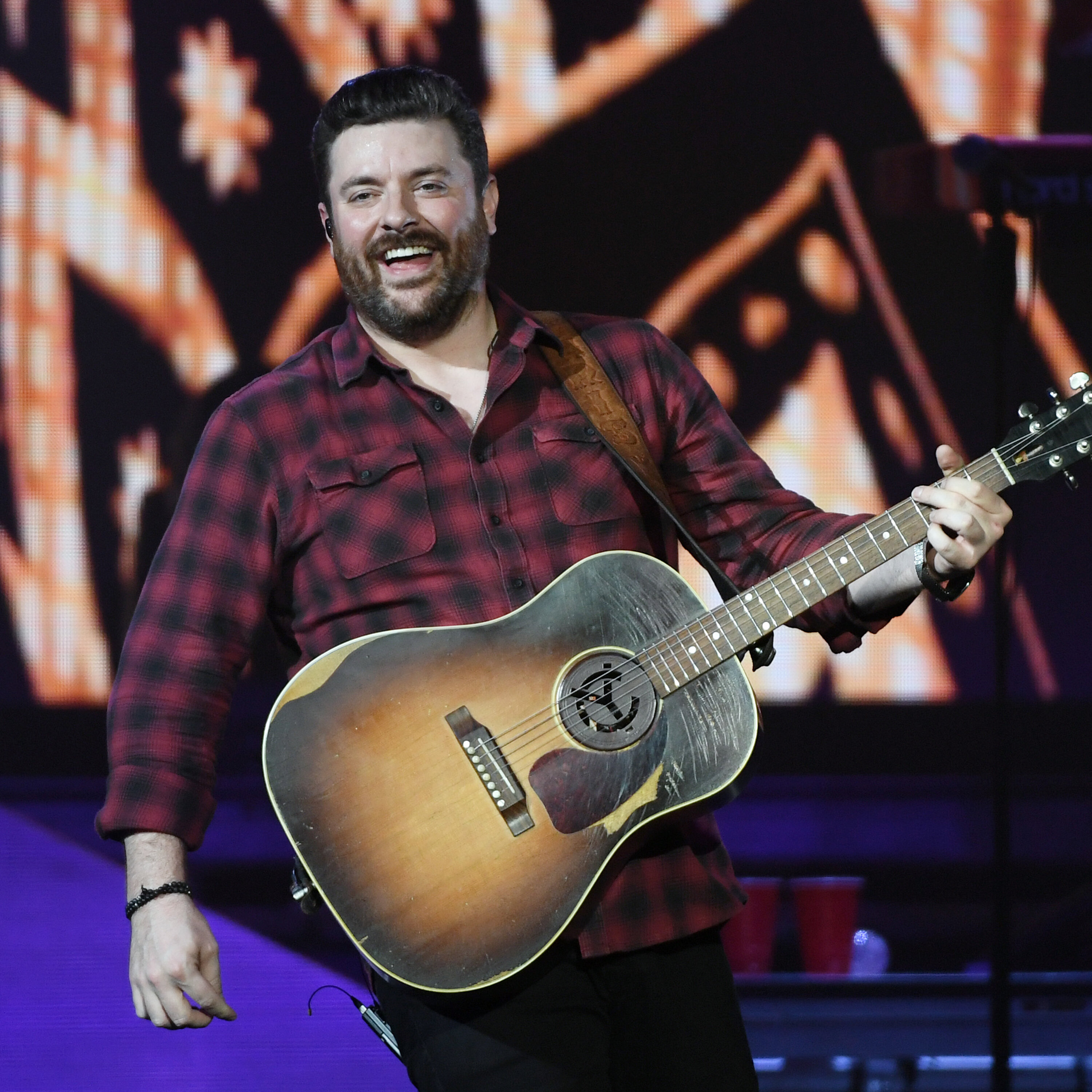 Chris Young Plays One's Gotta Go! episode artwork