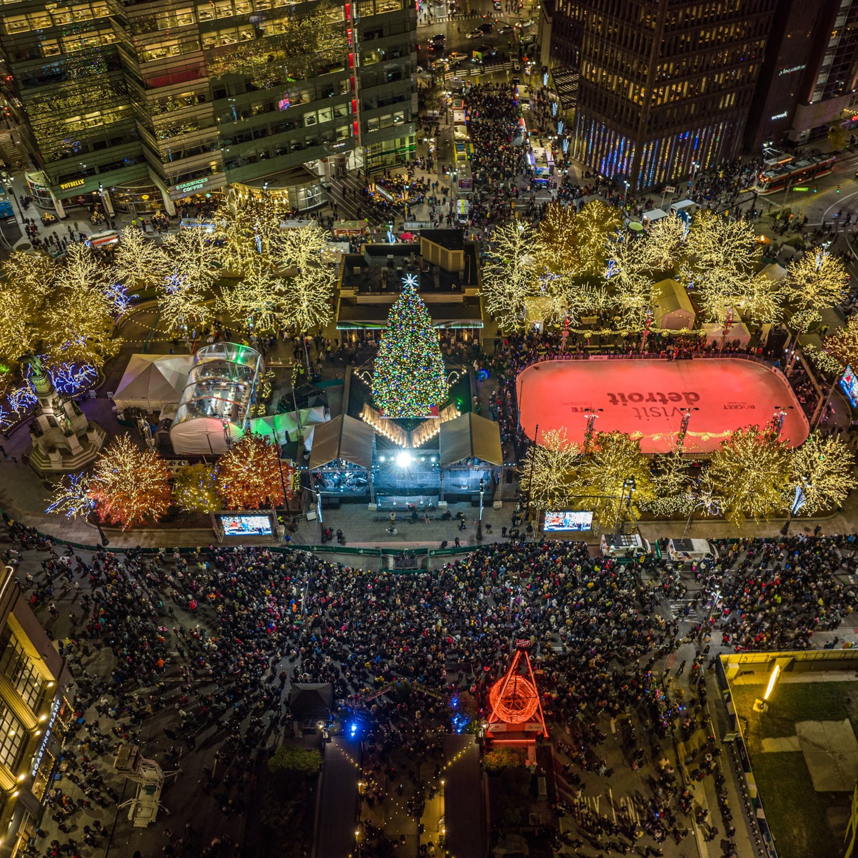 Ep.28 - The Downtown Detroit Christmas Tree Lighting Kicks Off Holiday Fun