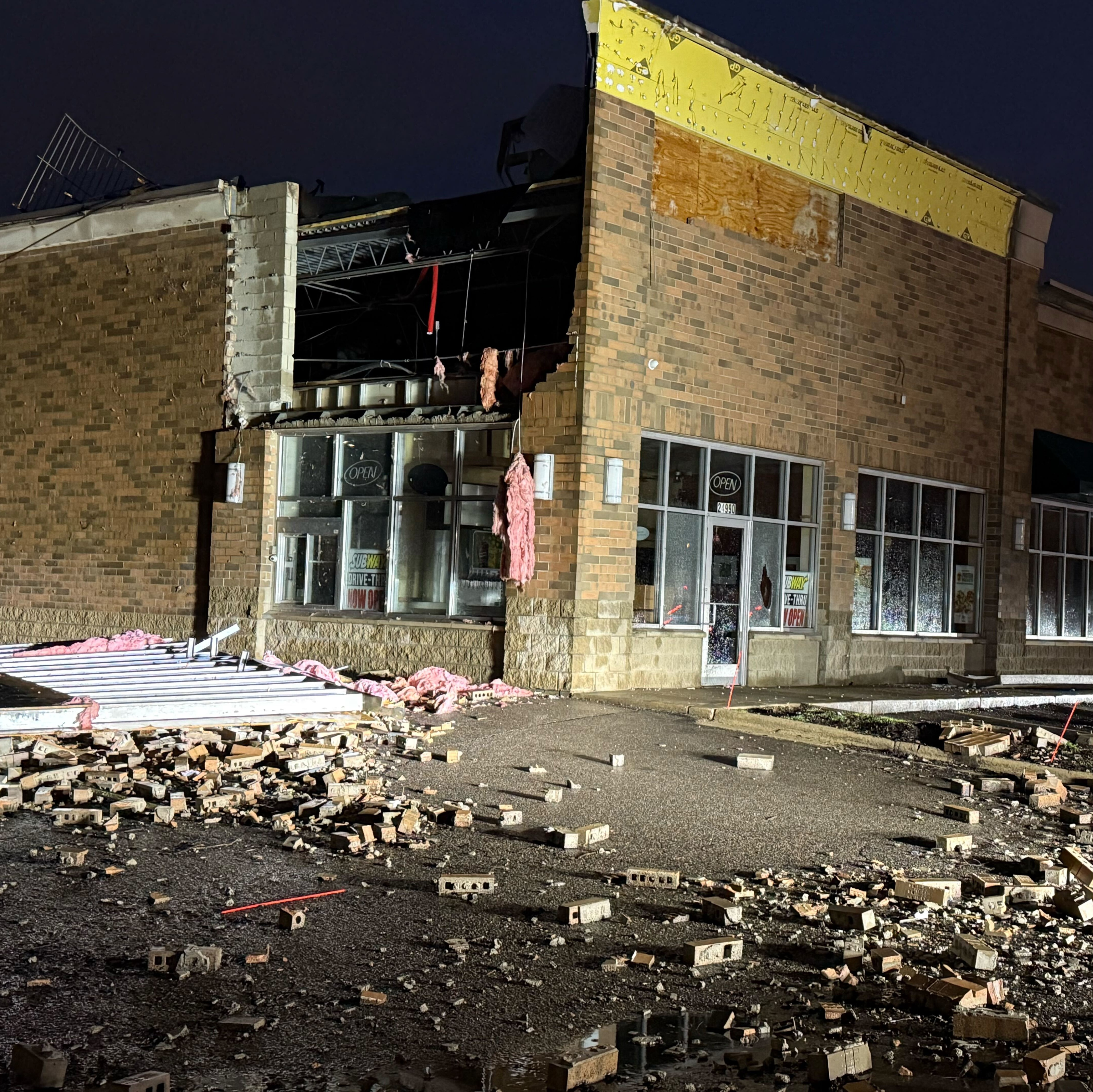 8 tornadoes confirmed in Michigan Tuesday night, Wednesday morning episode artwork