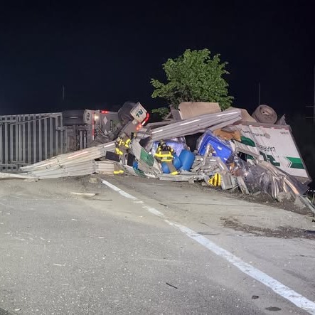 Acid spills onto I-94 after semi truck crash in Ann Arbor episode artwork