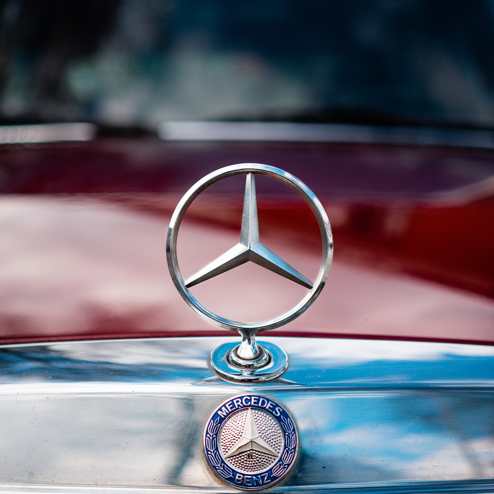 How did Mercedes decide on the 3 point star for its logo?
