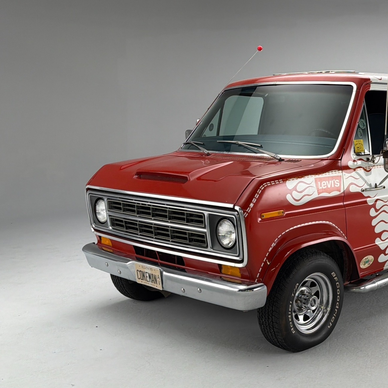 Ford shows off cool bicentennial vehicle to celebrate America 250 episode artwork