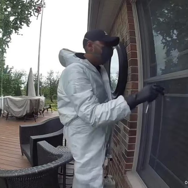 Livonia police search for man who tried to break into home, pushed homeowner episode artwork