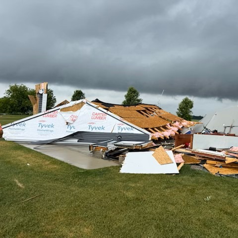 Assessing the damage after tornado hits Tittabawassee Twp. episode artwork