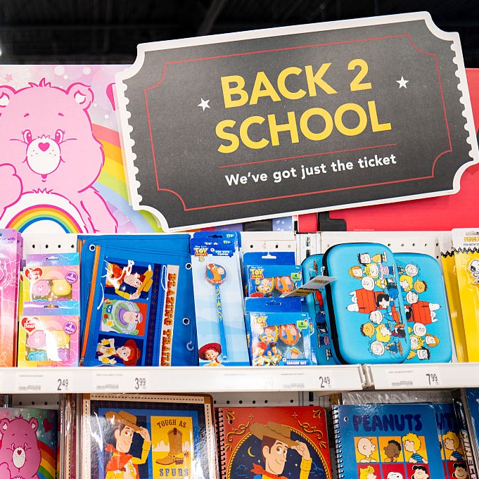 Back to school: Parents expect to spend nearly $900 per child, poll finds episode artwork