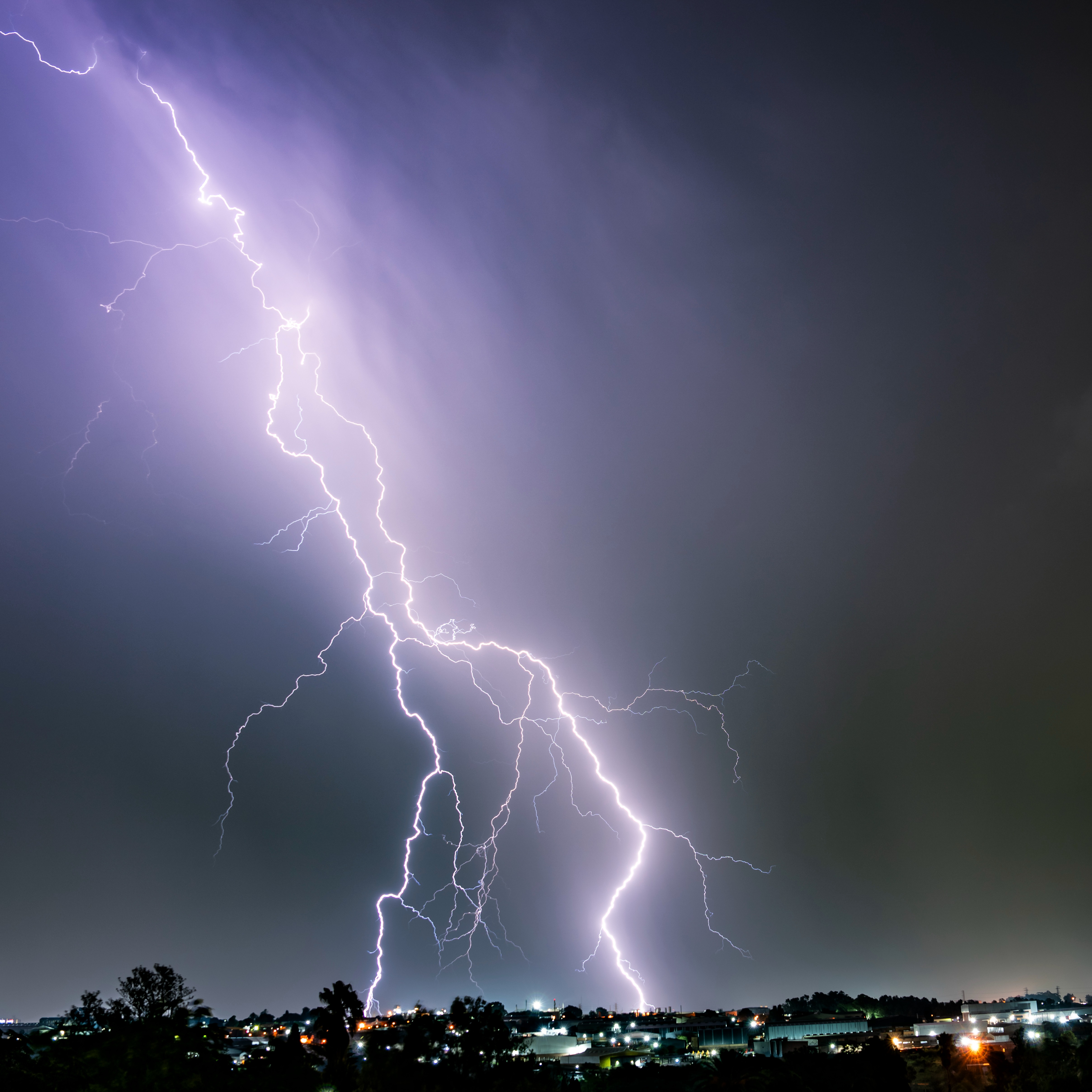 Storms rolling through Metro Detroit prompt questions about booming thunder episode artwork