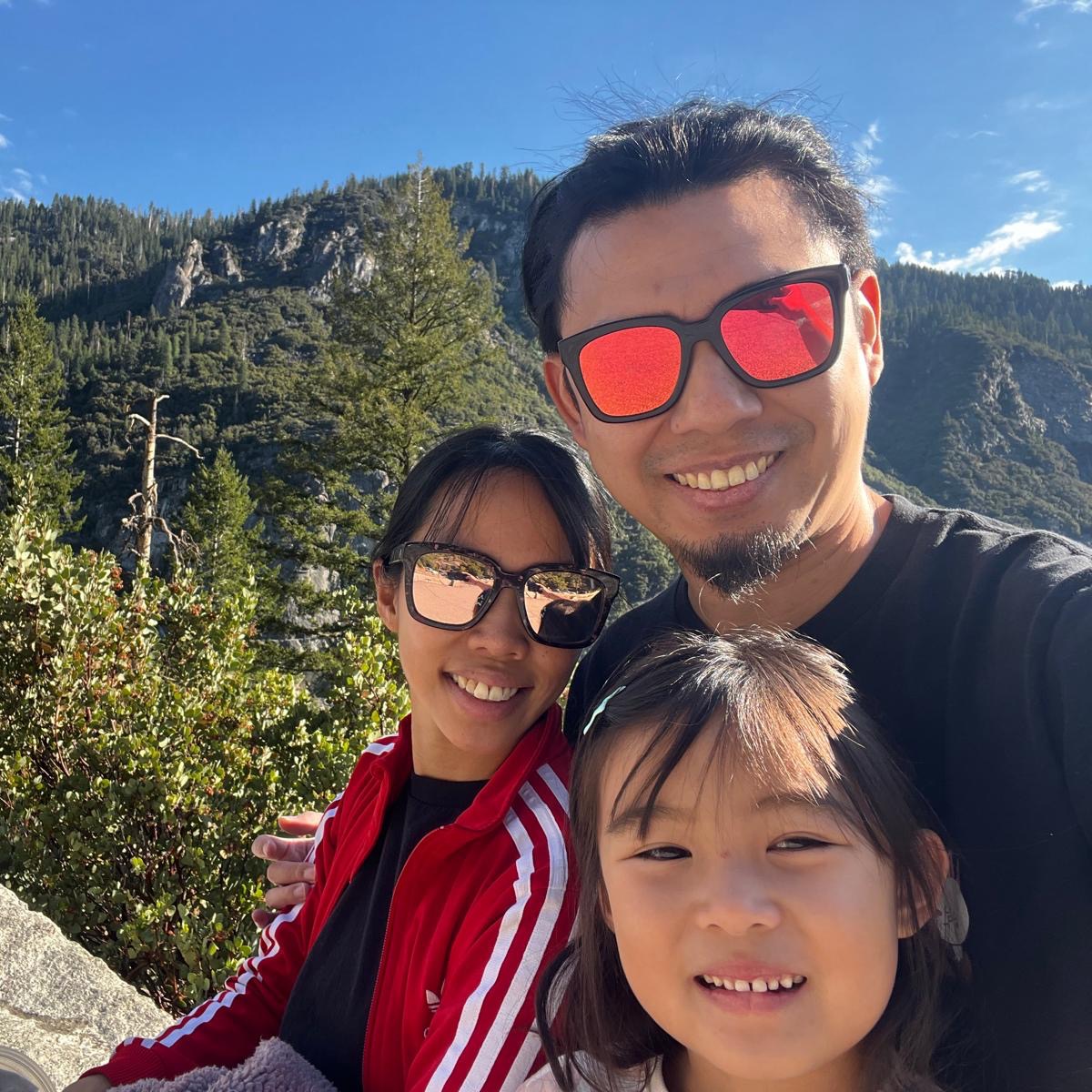 Meet Andrew So, our KNX Hero of the Week! He's a volunteer skills instructor, teaching caregivers how to navigate through those tough times when caring for people with Alzheimer’s disease or dementia. Meet Andrew So, our KNX Hero of the Week! He's a volunteer skills instructor, teaching caregivers how to navigate through those tough times when caring for people with Alzheimer’s disease or dementia.