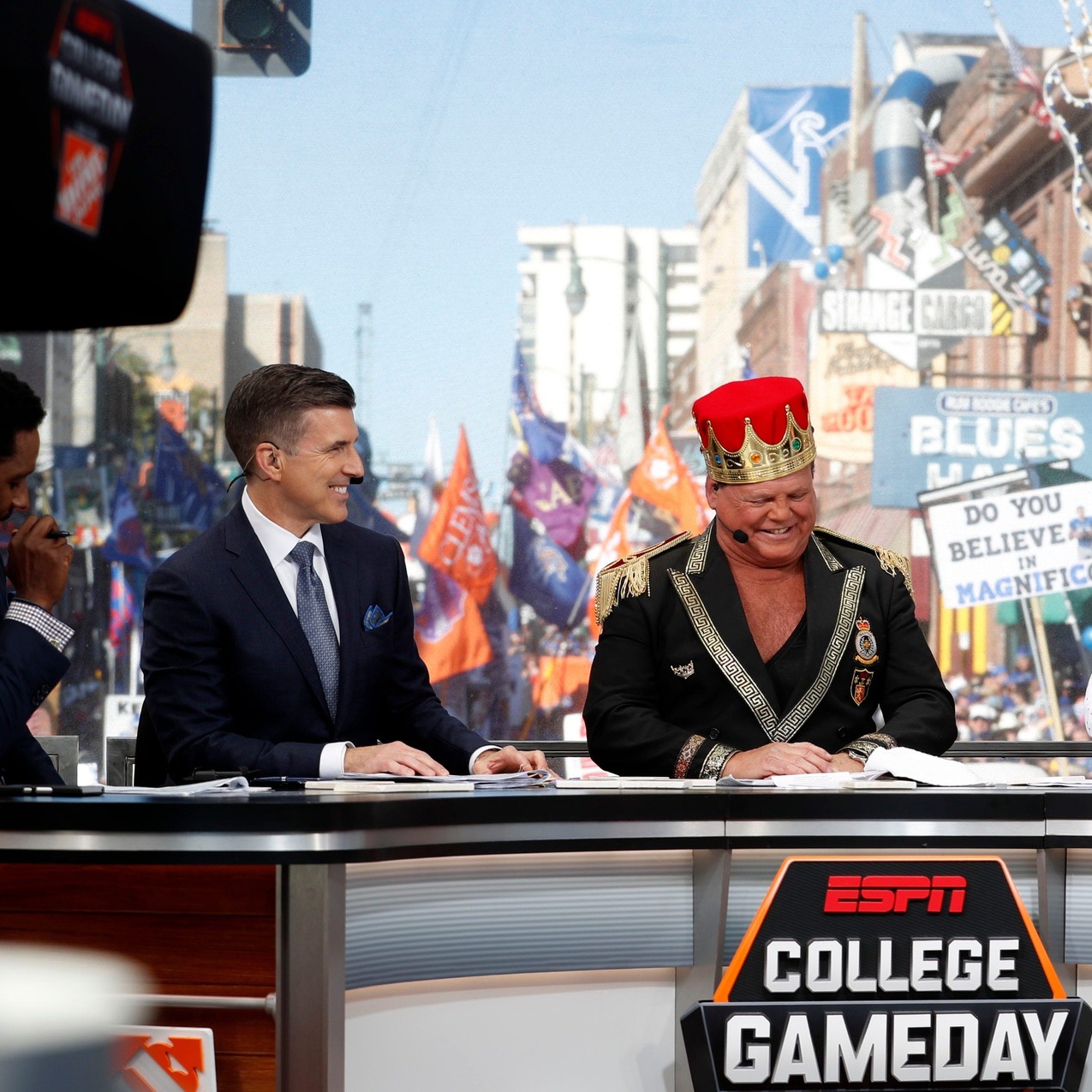 Memphis Tigers Football - Will Gameday return to Memphis? Drew Hill with Jeffrey Wright discuss it.