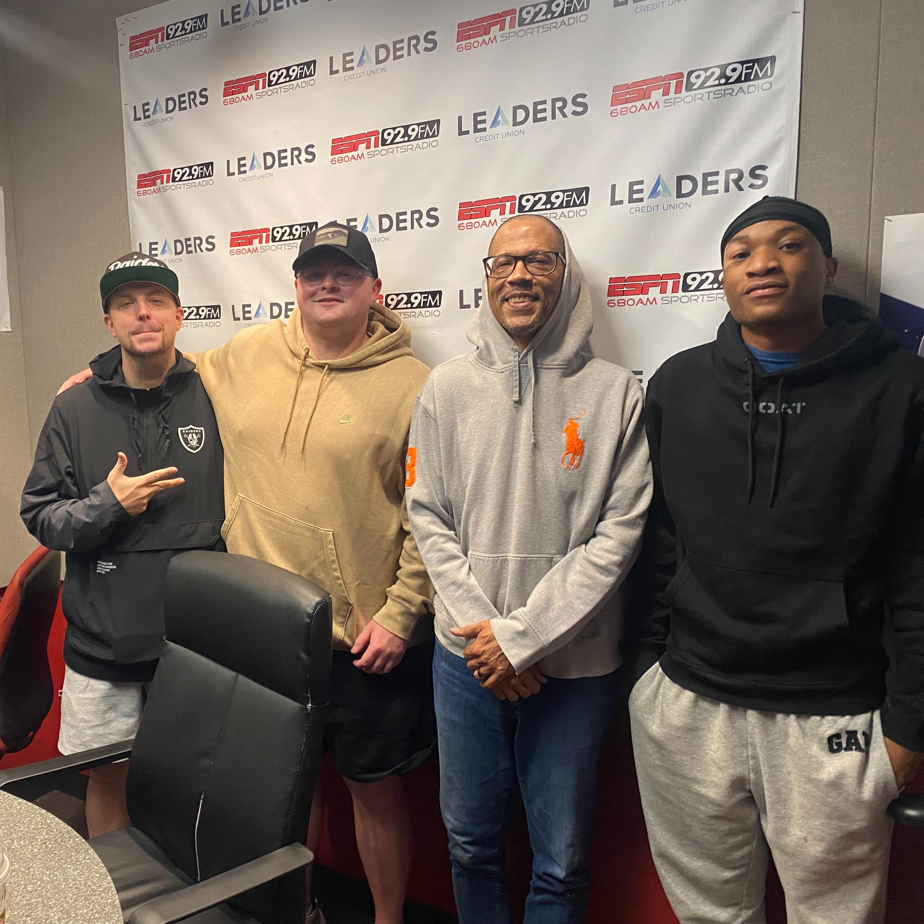 J&J LIVE - With Jordan Frison, Overton product/UT Chat player transfer to Wich State with Representative Zach Lucchesi from Memphis