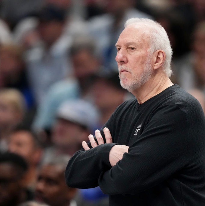 Fast Breaks featuring the college hot seat, end of an era and Wild back!