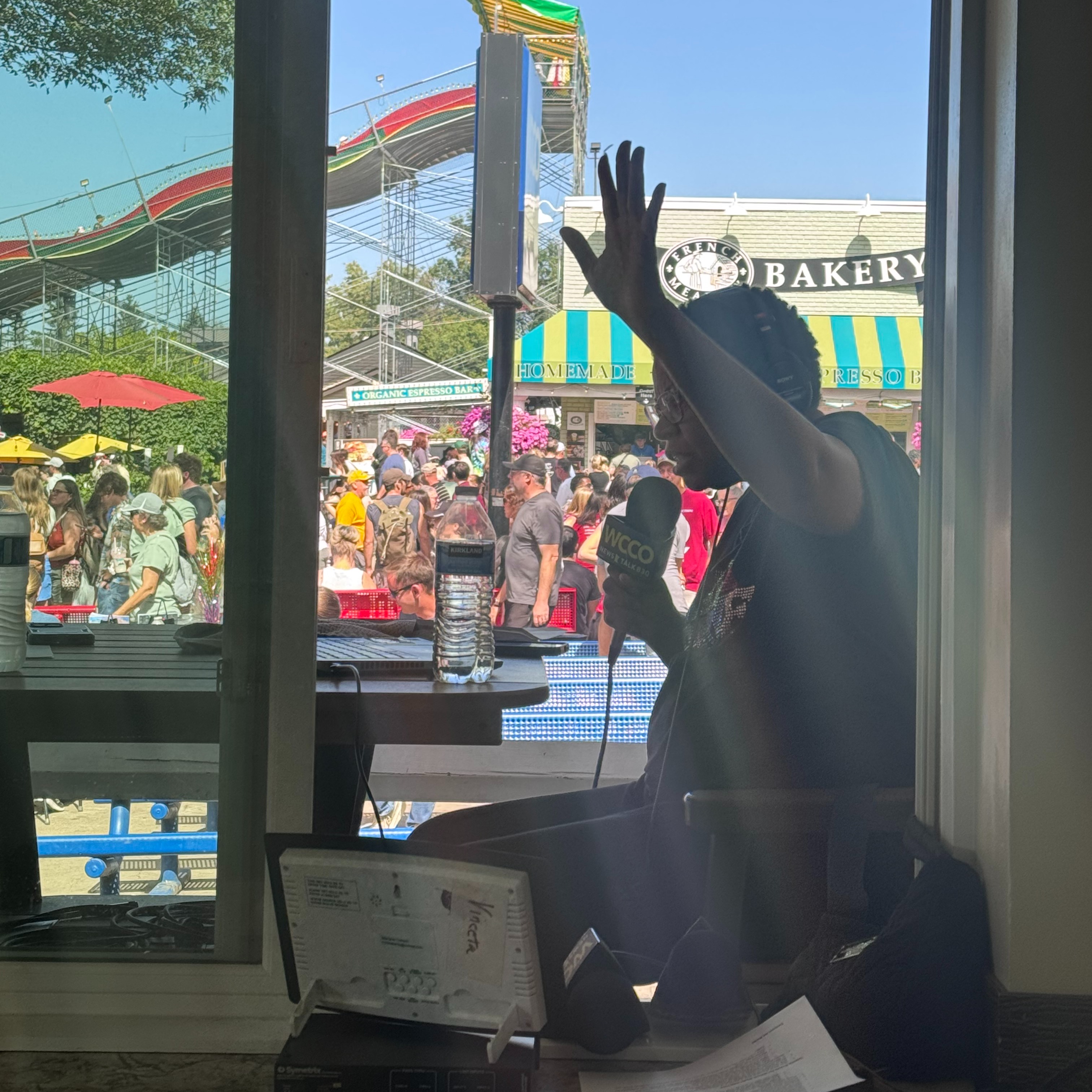 A Ton of Traffic on the State Fair Porch episode artwork