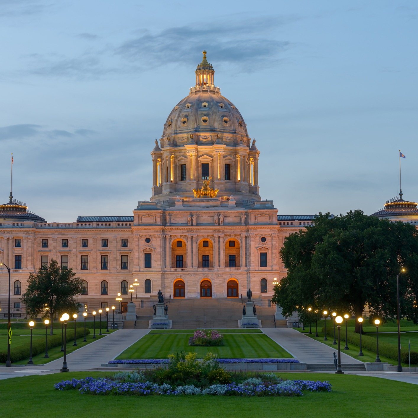 Do Republicans believe that Minnesotan's deserve the right to own automatic weapons?