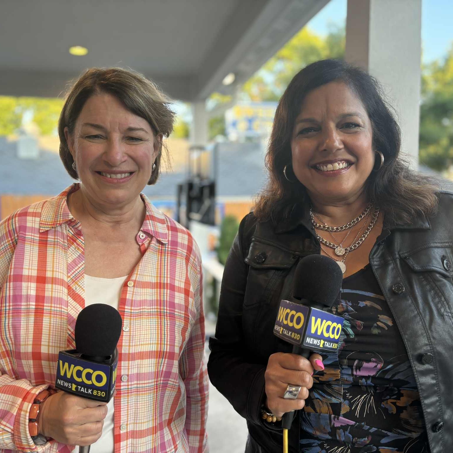 Senator Amy Klobuchar is working across the aisle in DC.   Can she help engineer an agreement to end a federal government shutdown?