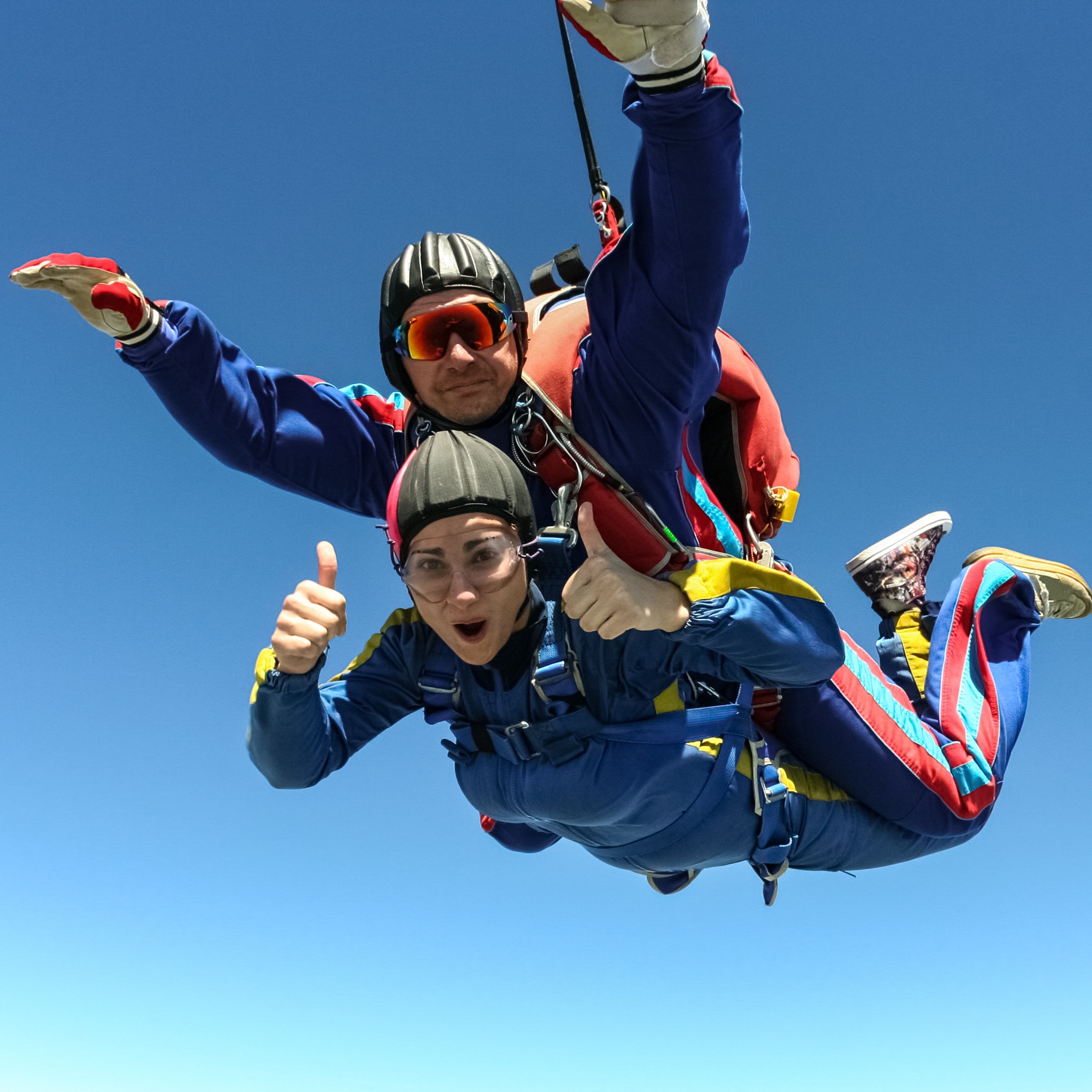 Why is the popularity of skydiving continuing to soar? episode artwork