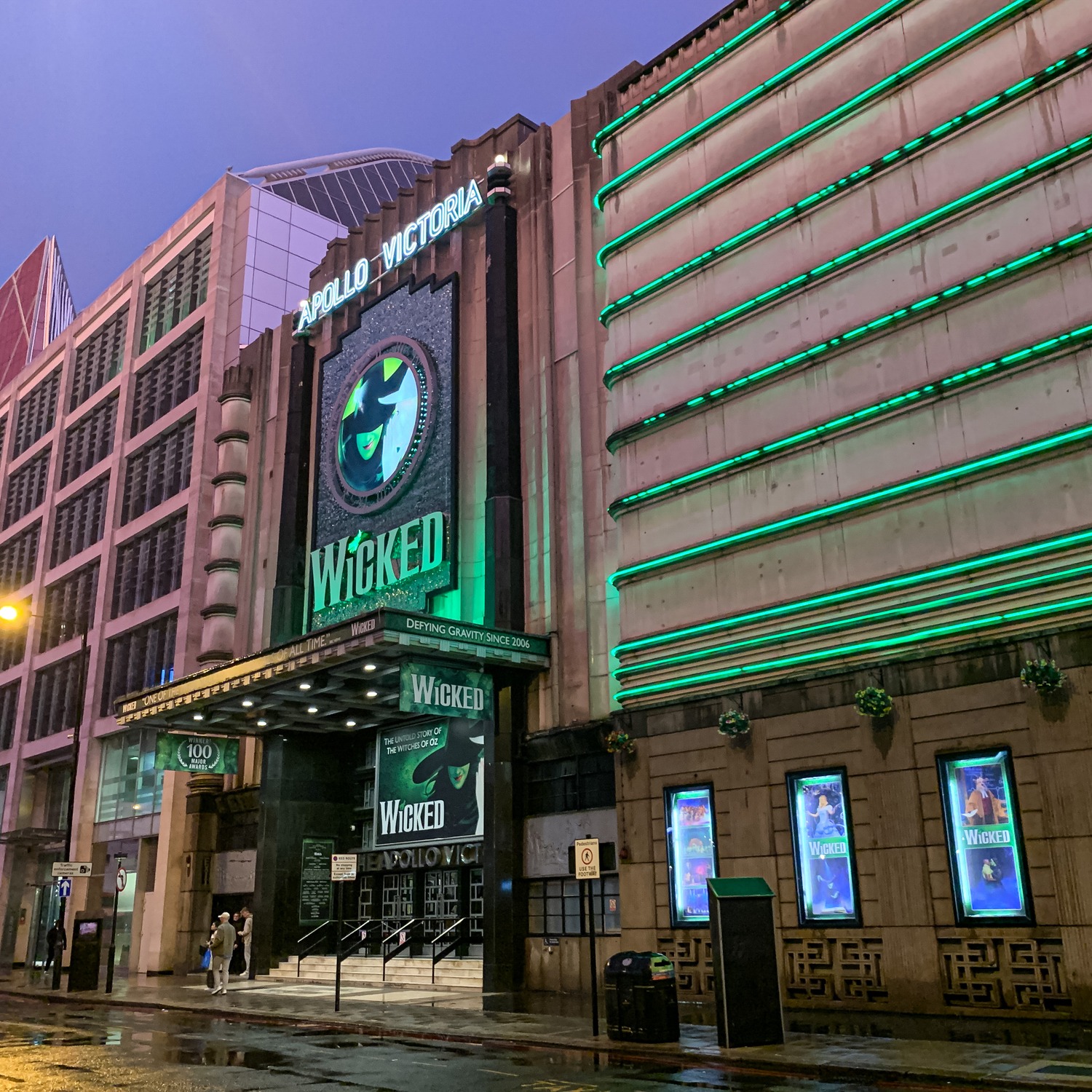 Wicked: The Musical is back in Minneapolis and The Wizard joins us! episode artwork