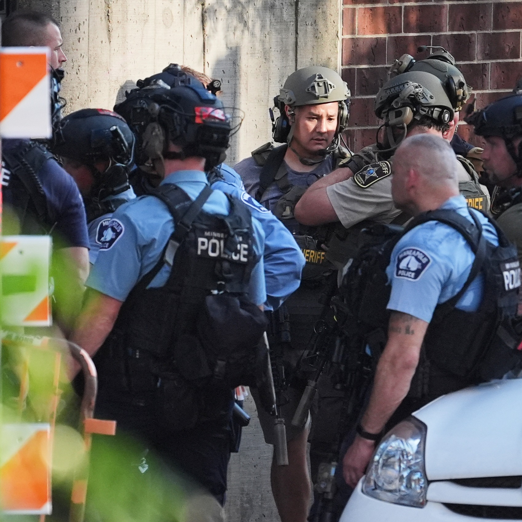 Blois Olson on political reaction to MPLS shooting, gun violence! episode artwork
