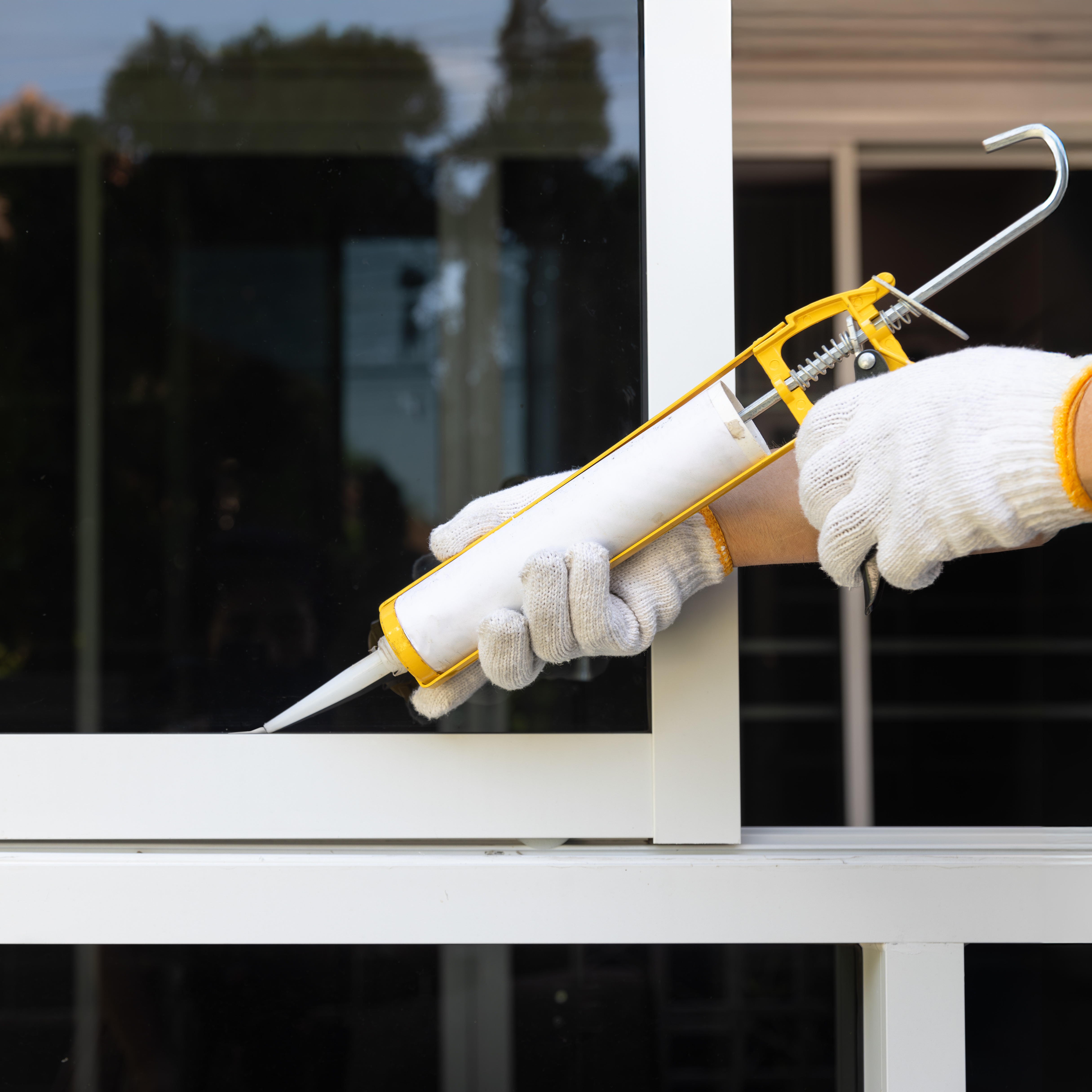 Vinyl vs. Steel Siding, Caulk Questions Answered, Getting Moisture Out of Your Home episode artwork