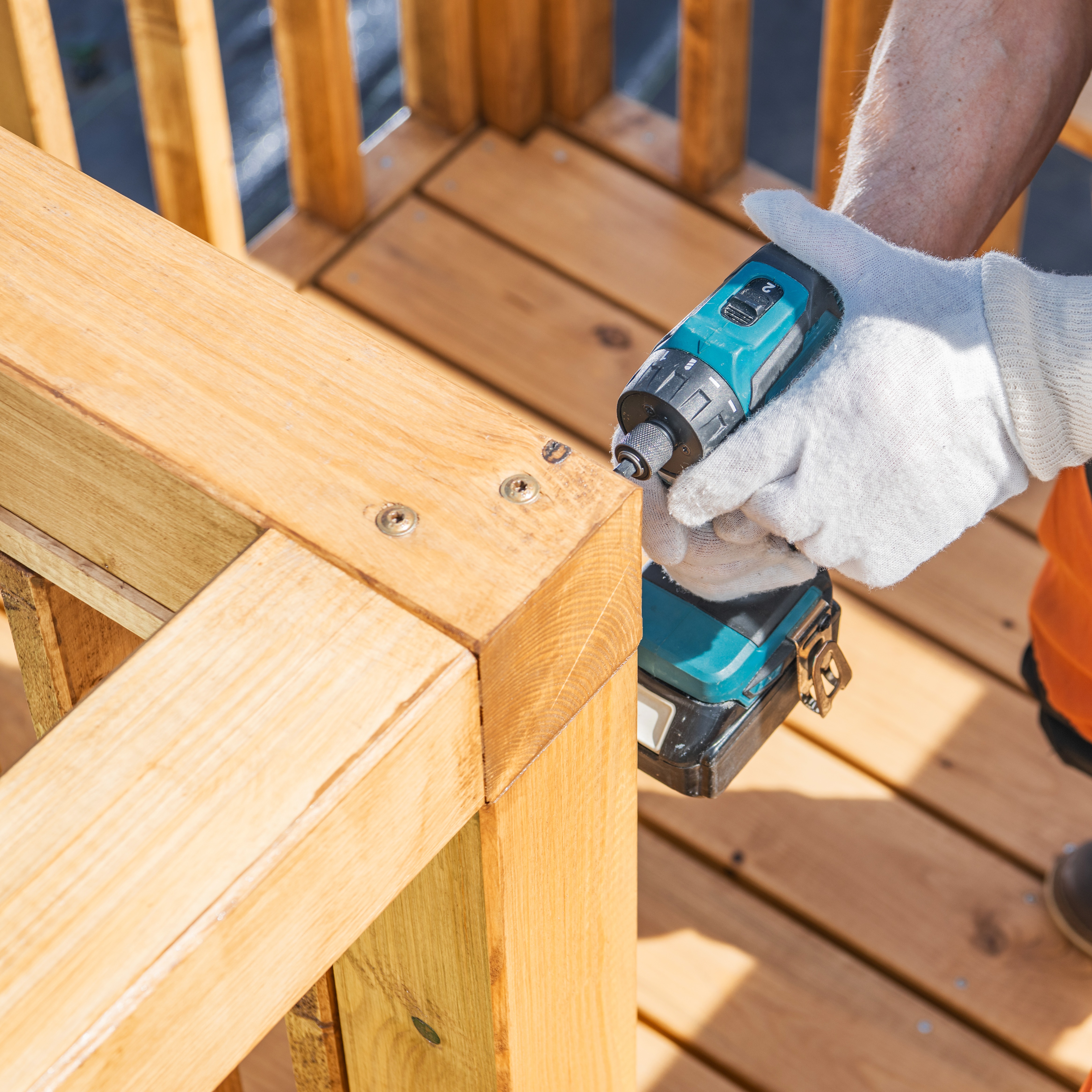 Designing the Ideal Outdoor Space, Getting a Hot Tub on a Deck, Properly Staining a Deck episode artwork