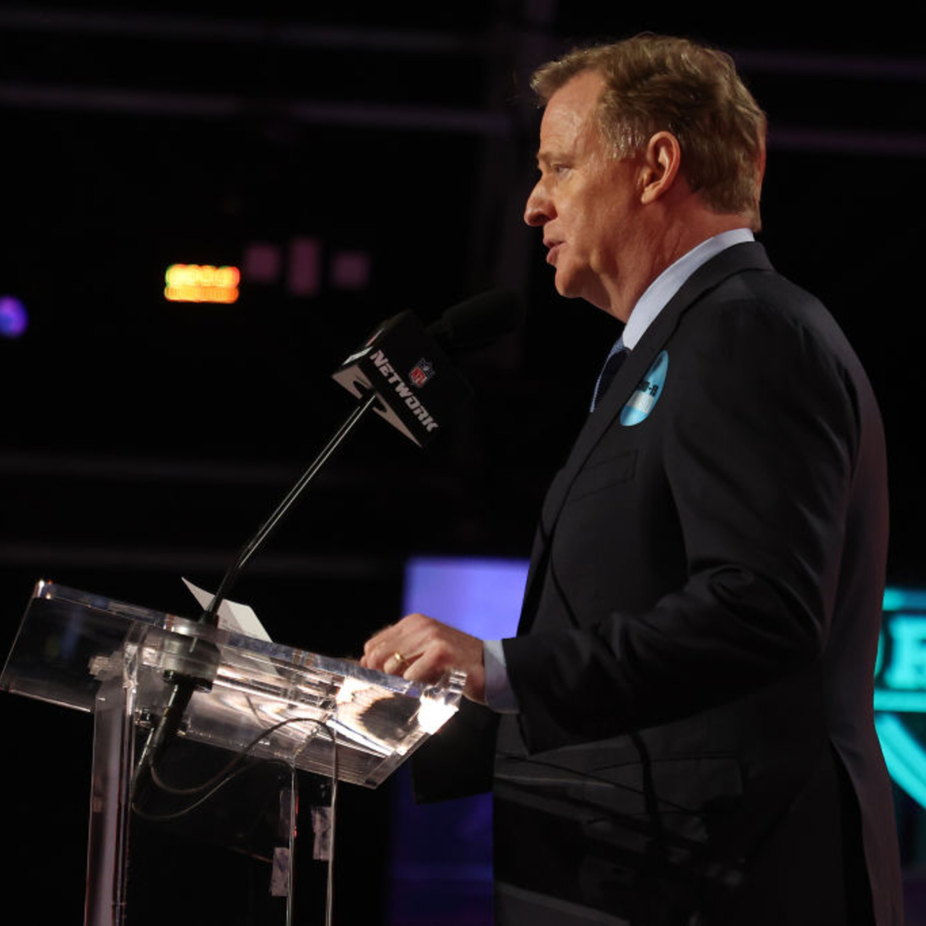 Vikings Draft Week, Wolves win Game 1, a Wild ending and more! episode artwork