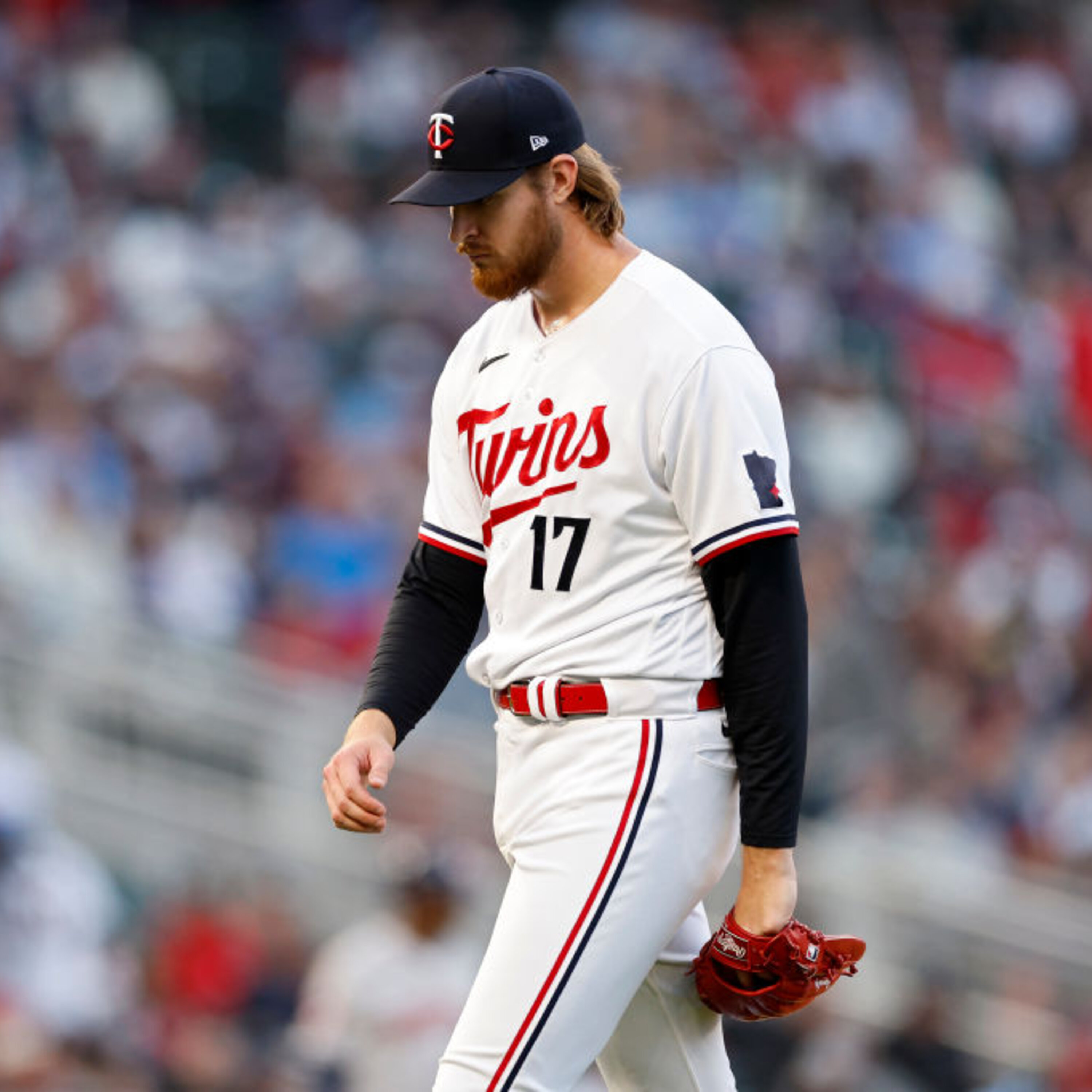 Do Hyoung Park recaps Twins loss to the Phillies and the first week of Spring Training episode artwork