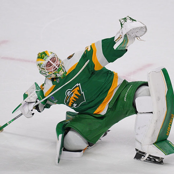 Jess Myers on a red hot Minnesota Wild behind netminder Jesper Wallstedt! episode artwork