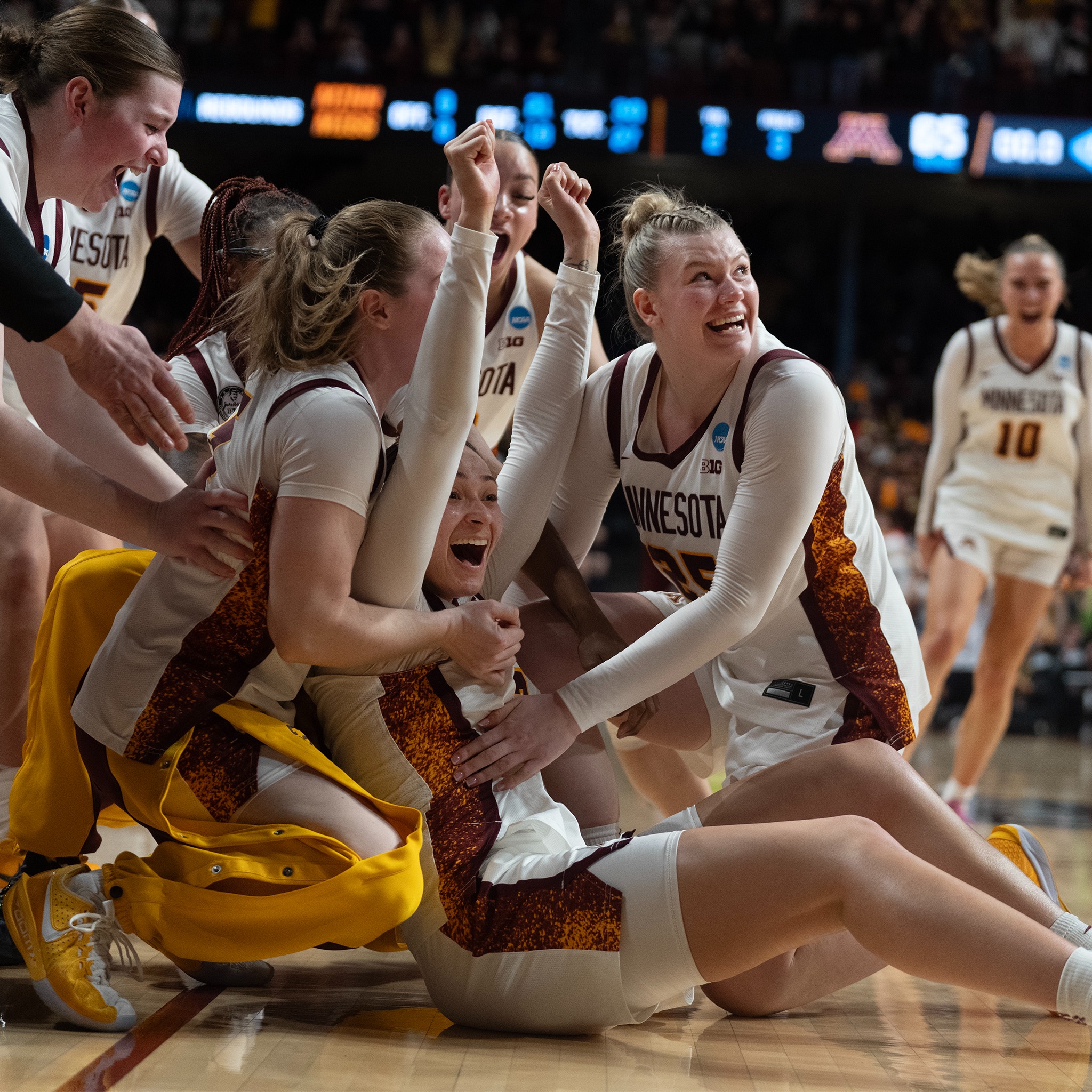 Good timing for the lady Gophers, robbing banks is still a thing, plus we have Bite of the Night and Headlines episode artwork