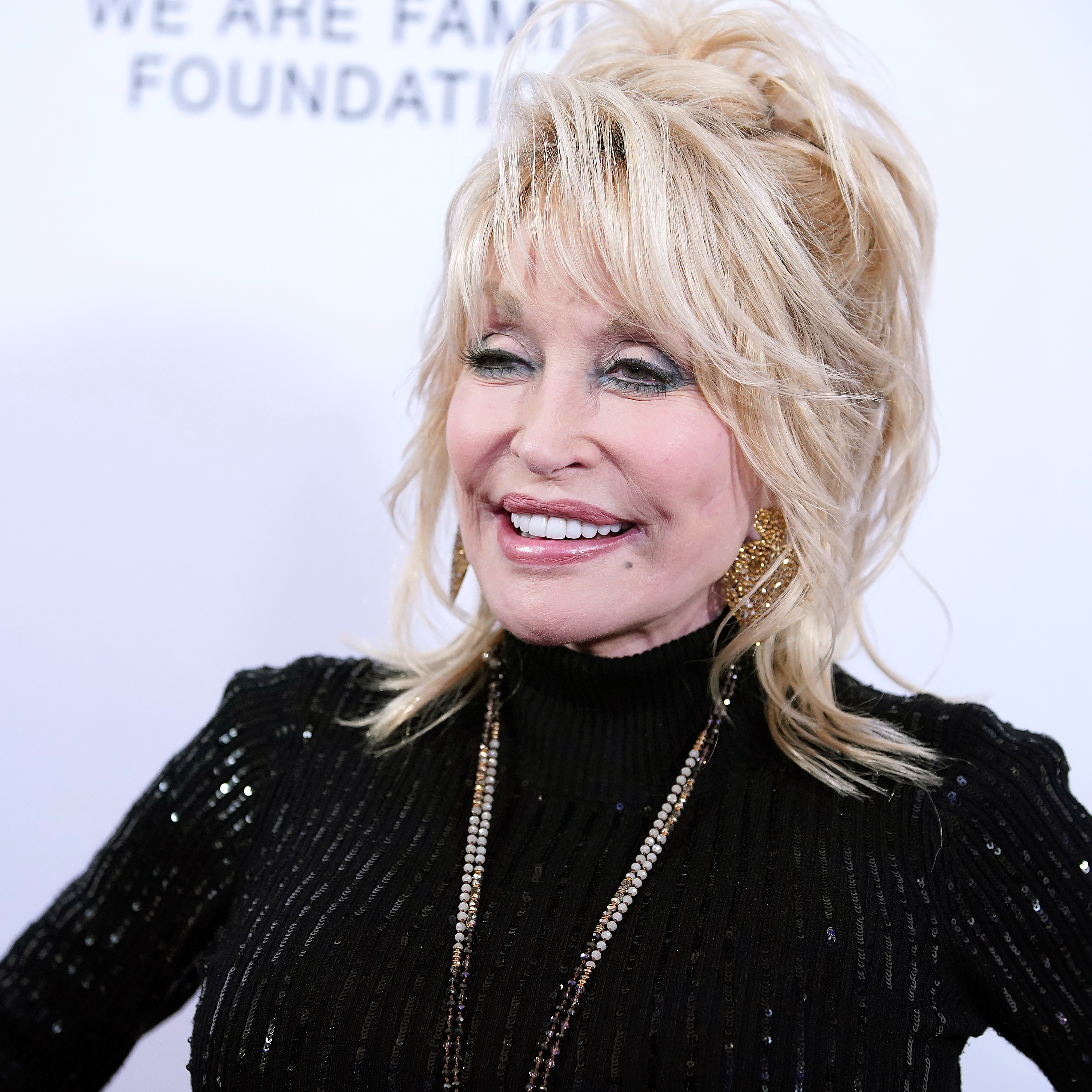 We lose a legend, new Vikings unis fall short, Bite of the Night and Headlines episode artwork