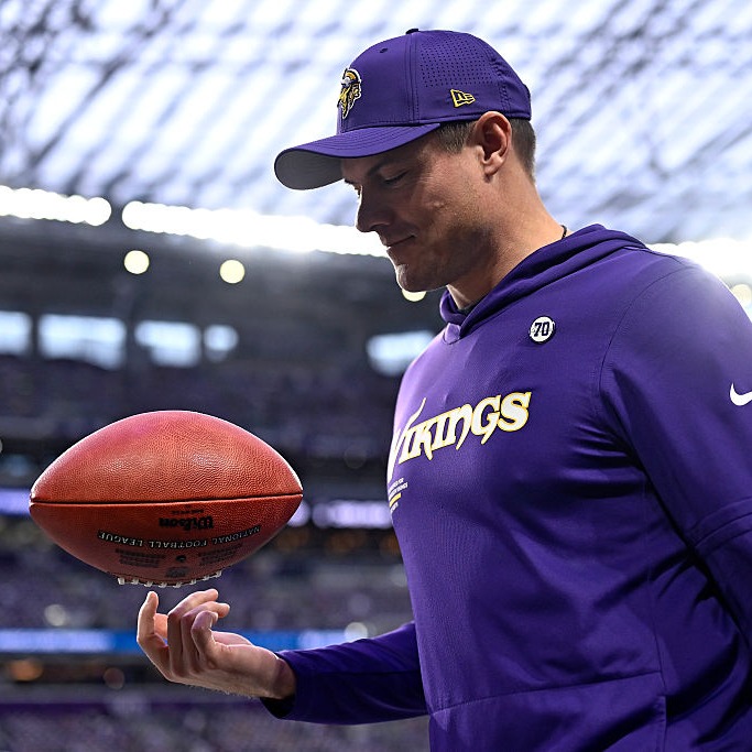 Alec Lewis previews the Vikings draft episode artwork