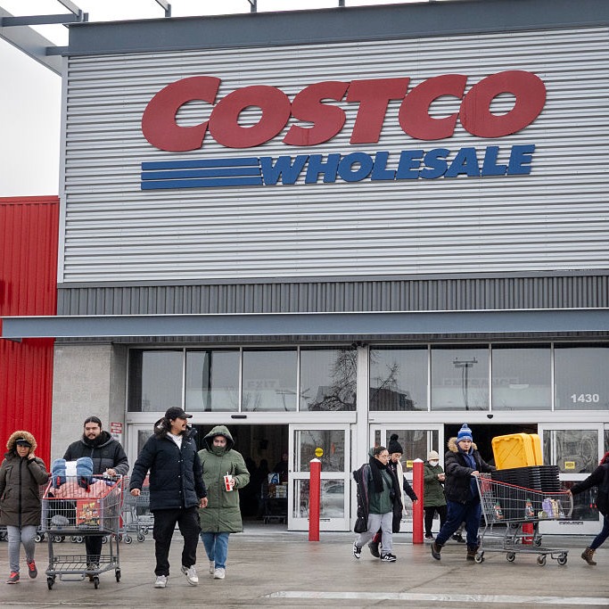 DeRusha Eats: Steph March on the Twins trying to help local restaurants & the "big change" to the Costco hot dog deal episode artwork