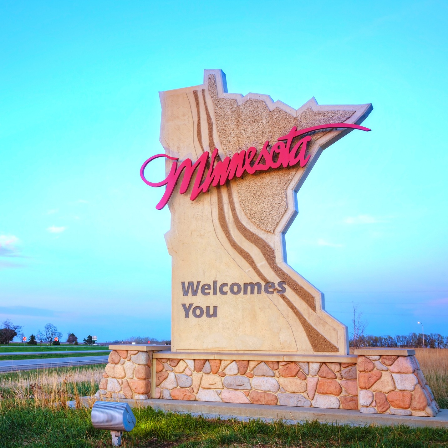 Tuesday Hour 2: would a populist Republican have success in MN? And DeRusha Eats talks Alery's! episode artwork