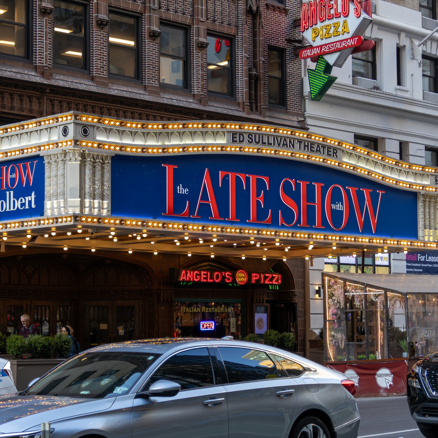 Colbert is Back But Did CBS and Paramount Mess Up? episode artwork