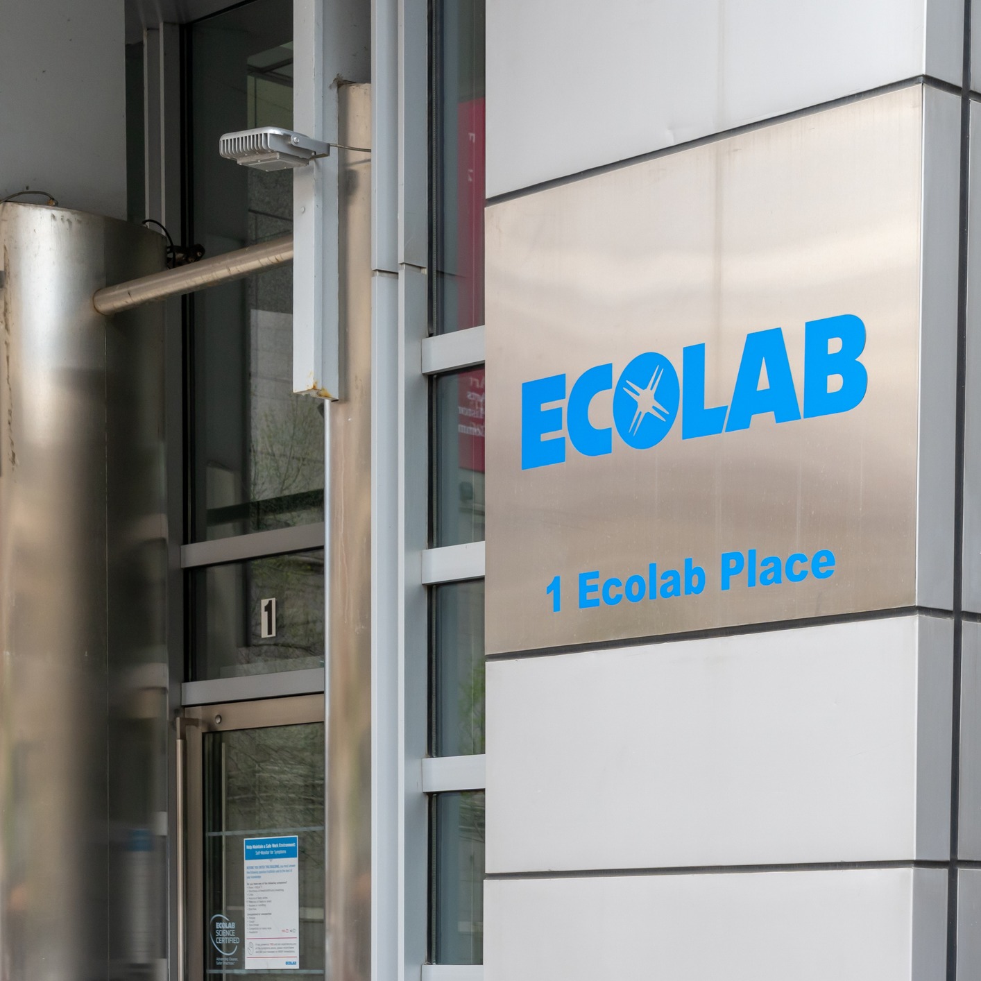 Data Centers Are Water Guzzlers: Ecolab's CEO Wants To Change That episode artwork