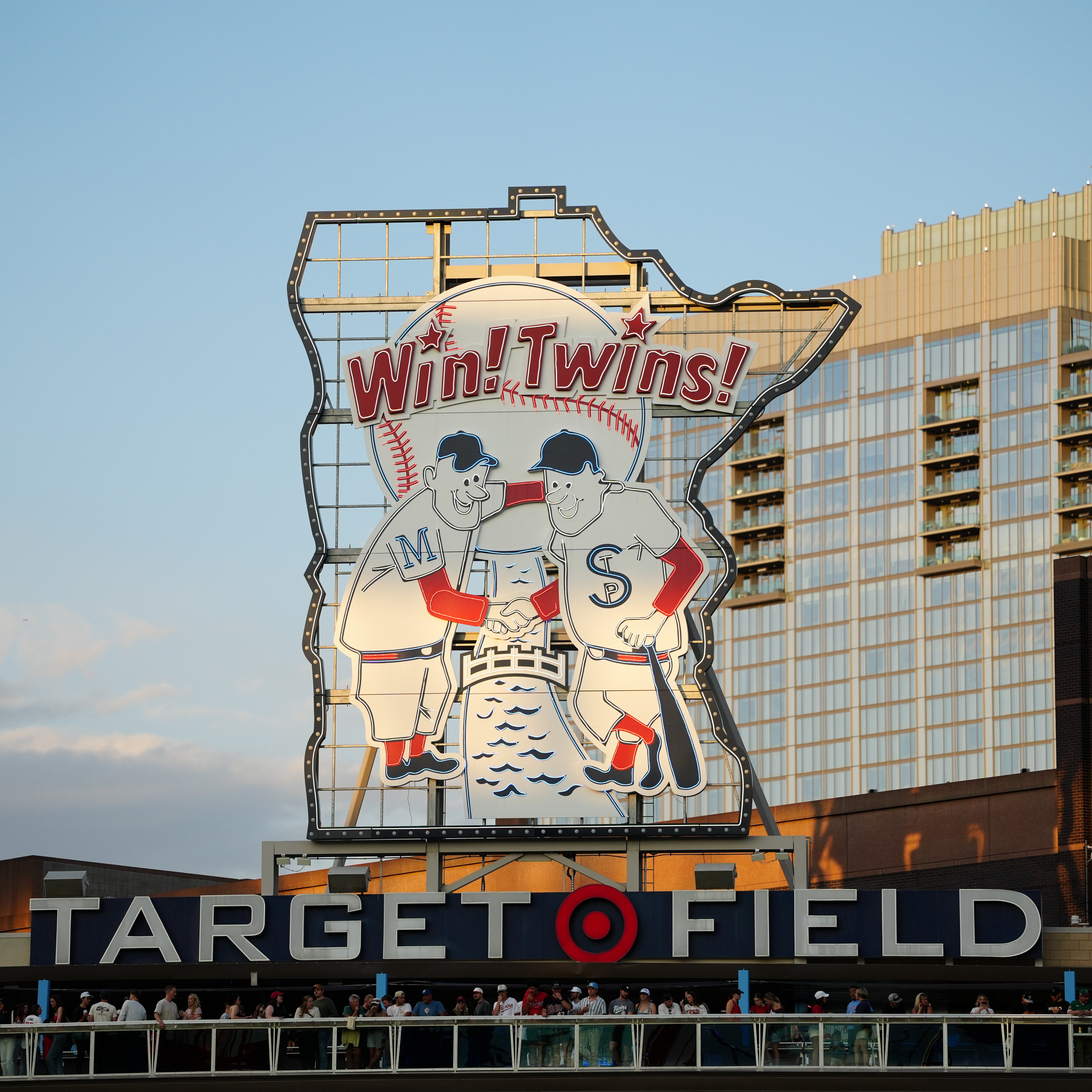 The NMDP Cure Blood Cancer Radio Auction continues as Jason DeRusha and Dan Cook offer an exclusive Twins Broadcast Experience and a chance for an in-studio opportunity to participate in Card DeSharks with Jason and Dan! episode artwork