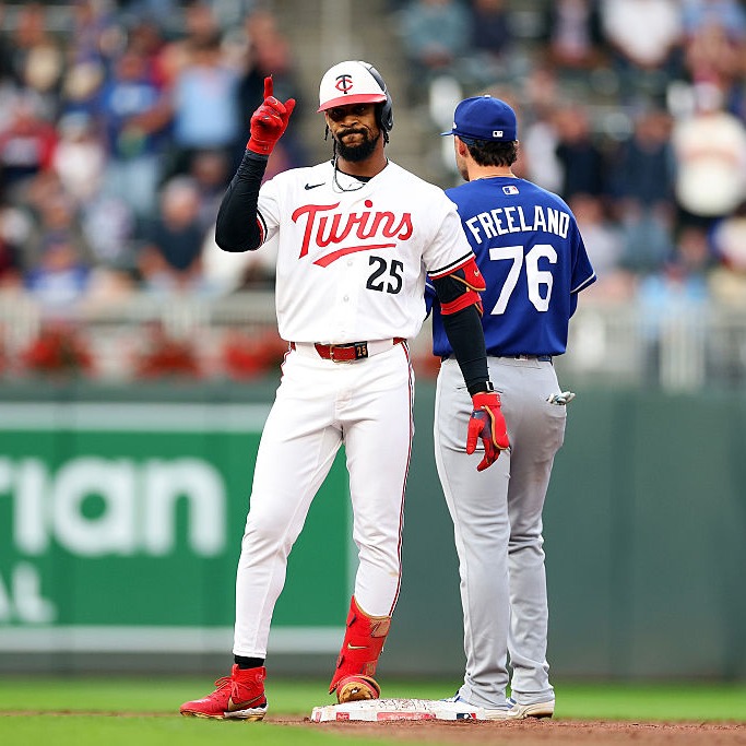 Dan Hayes - the Twins will NOT trade Buxton and more baseball news episode artwork