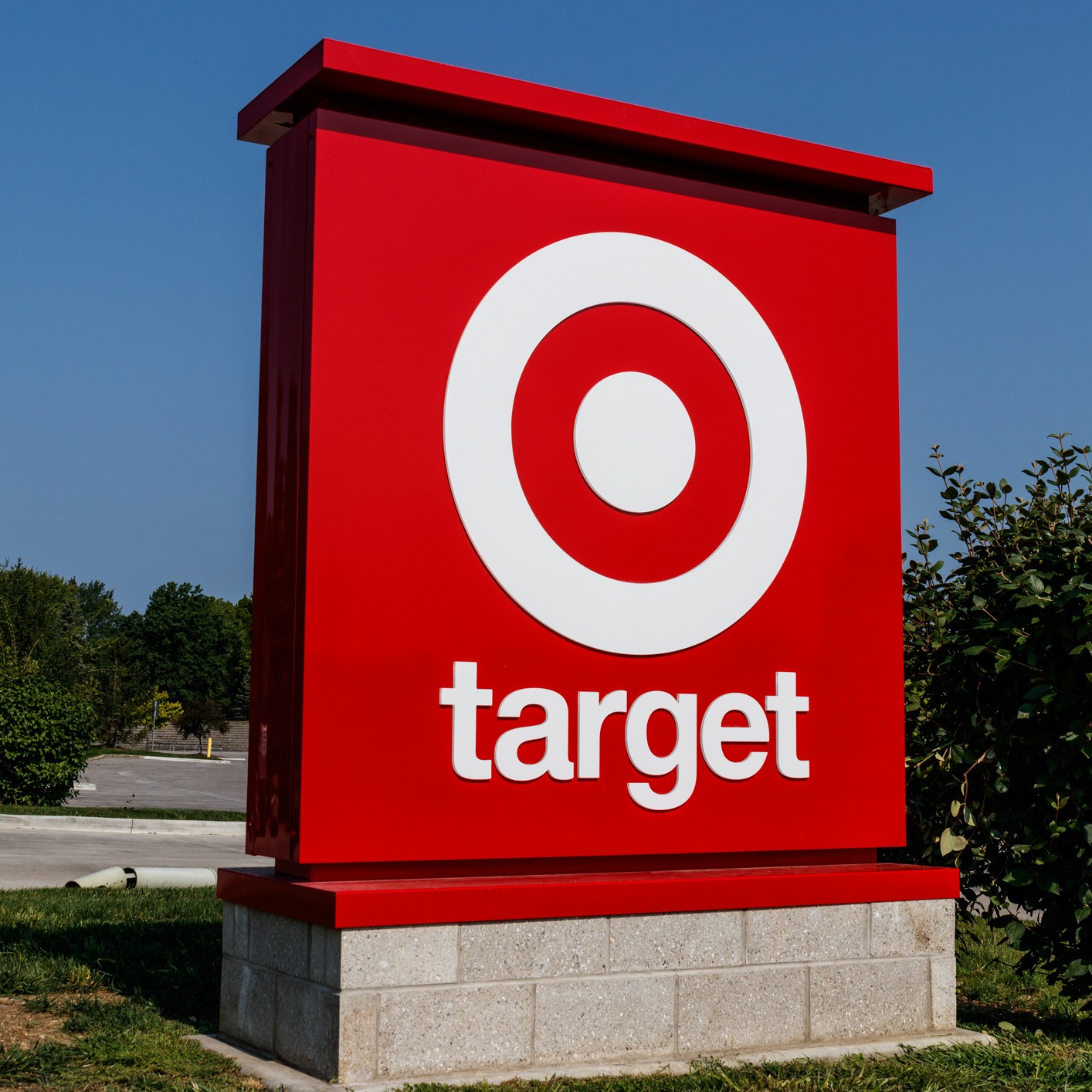 Hour 2: Kate Raddatz and Teachers Boycotting Target! episode artwork
