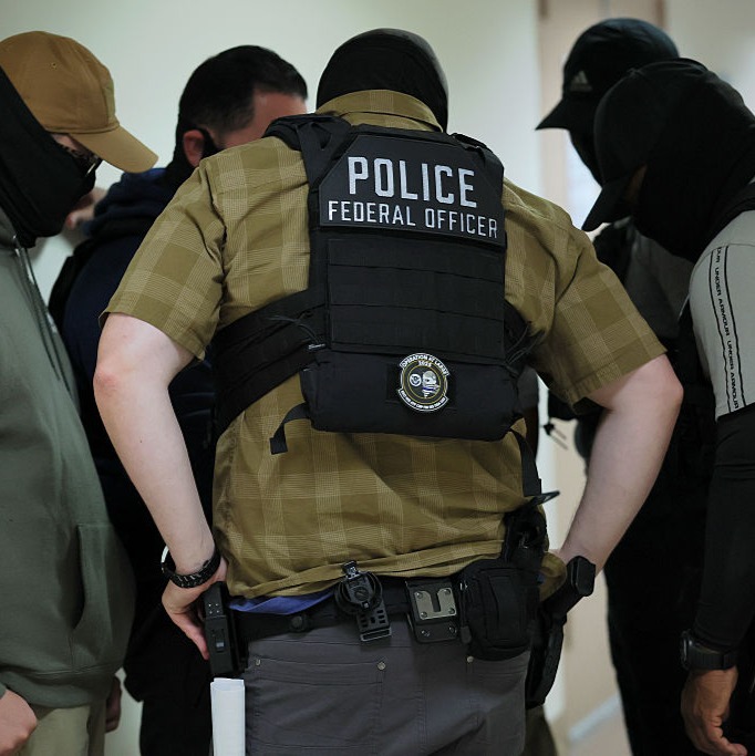 Should Minneapolis police arrest ICE agents? Should Minneapolis police arrest ICE agents?