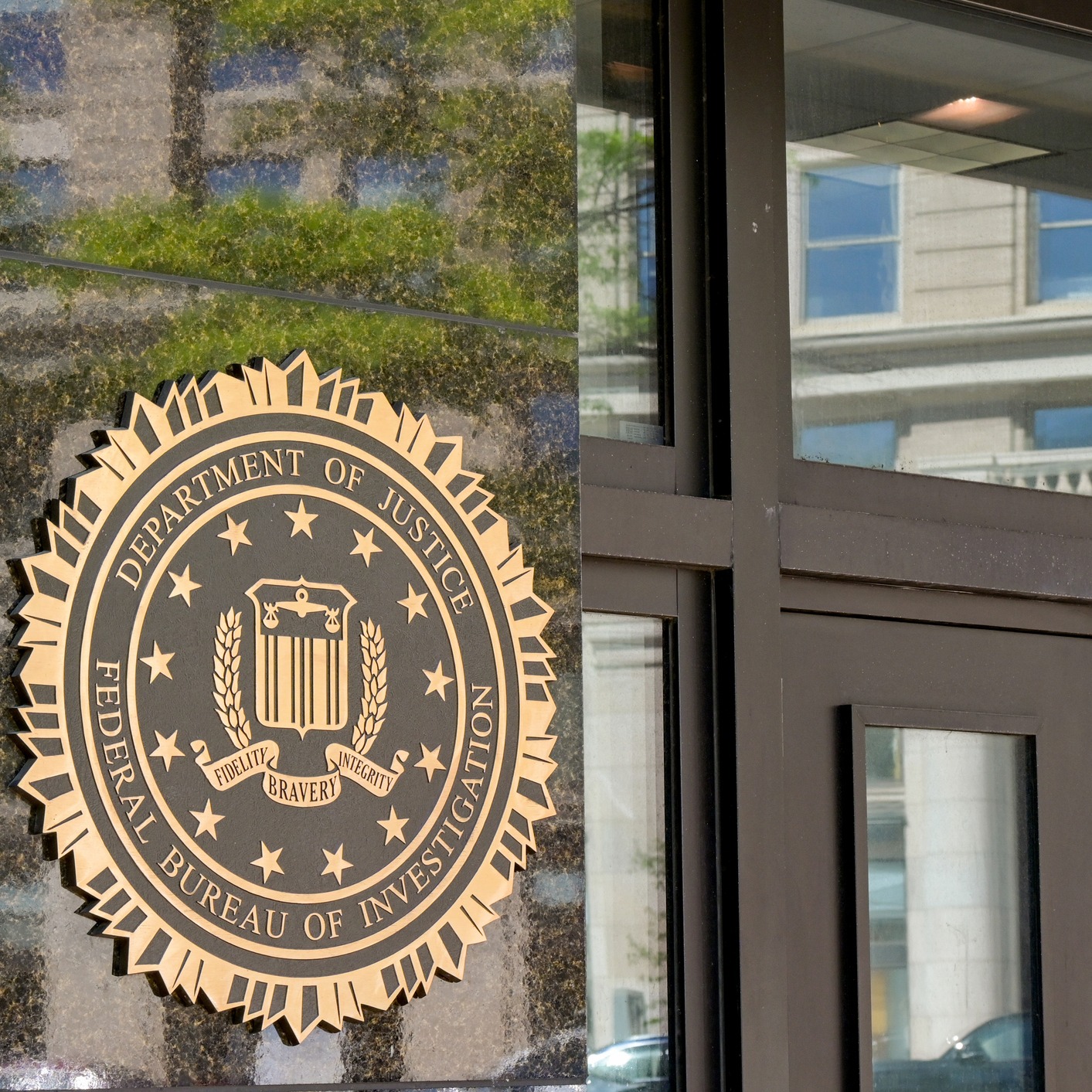 Jonah Kaplan on the FBI raids in Minnesota on fraud! episode artwork