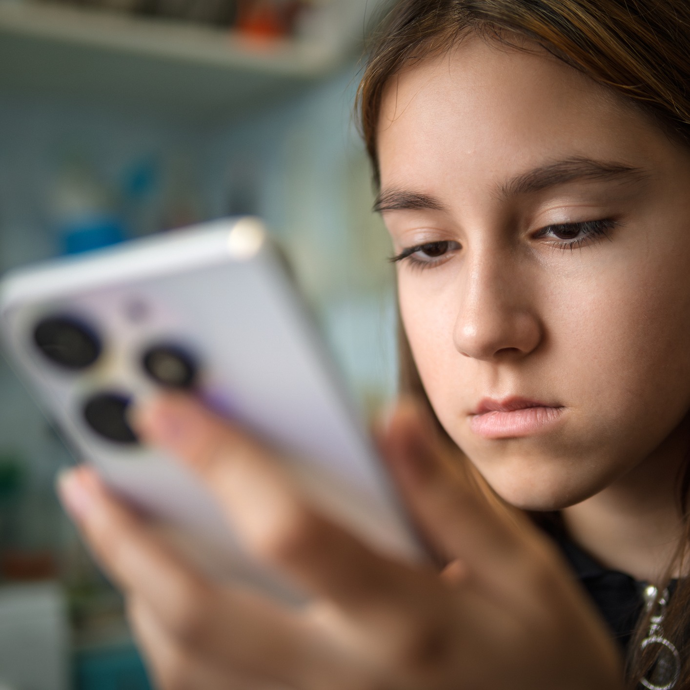 Lawmakers try to make social media safer for kids episode artwork
