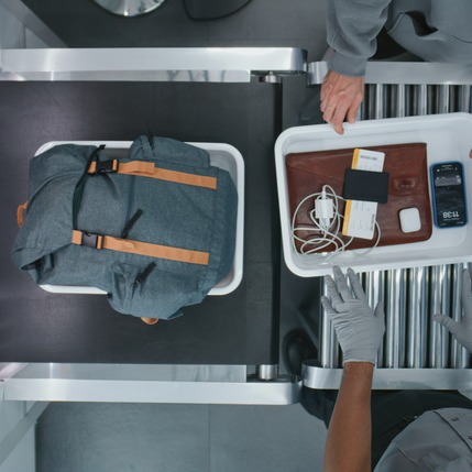 The best and worst parts about air travel & keeping dogs inside or outside
