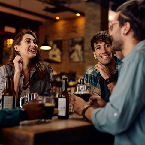 Would you enjoy a bar that requires you to lock up your phone? Let's do Rapid Fire Radio!